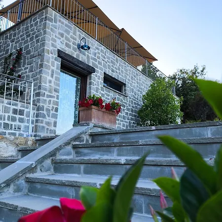 Borgo Dell'uccellaia - Quarzo 펜션 마르시아나마리나