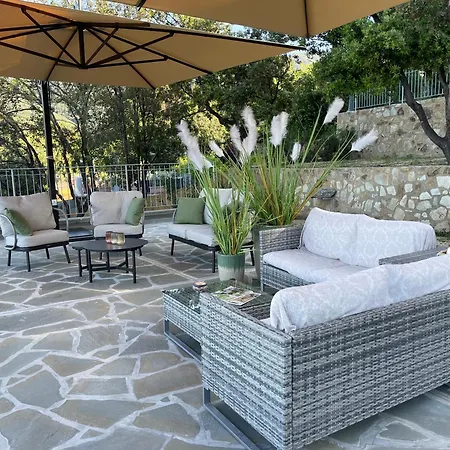 Borgo Dell'uccellaia - Quarzo 펜션 *