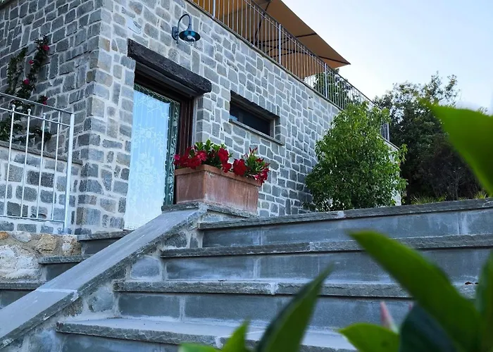 Borgo Dell'uccellaia - Quarzo Tatil Evi Marciana Marina (Isola d'Elba)